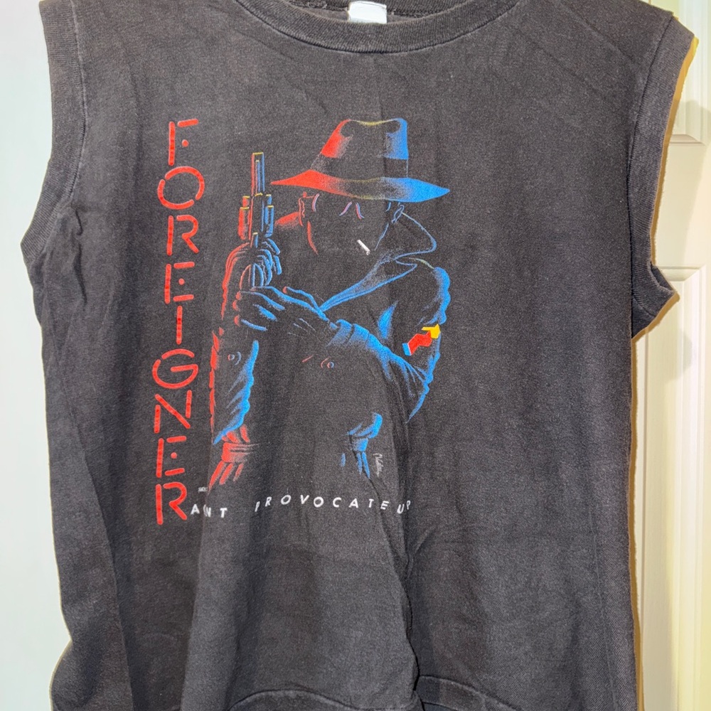 Vintage 1985 Sleeveless Foreigner Graphic Tank Top - Black and Red